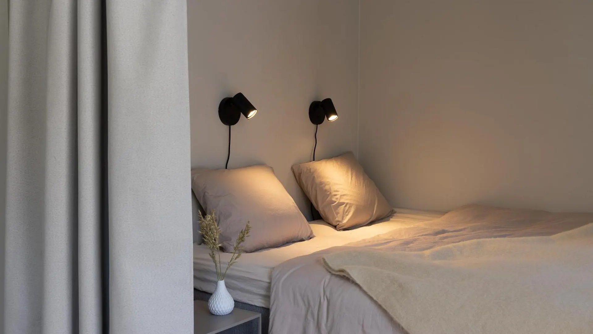 Yellow Nest - Seaside Apartment In Malmoe Zweden